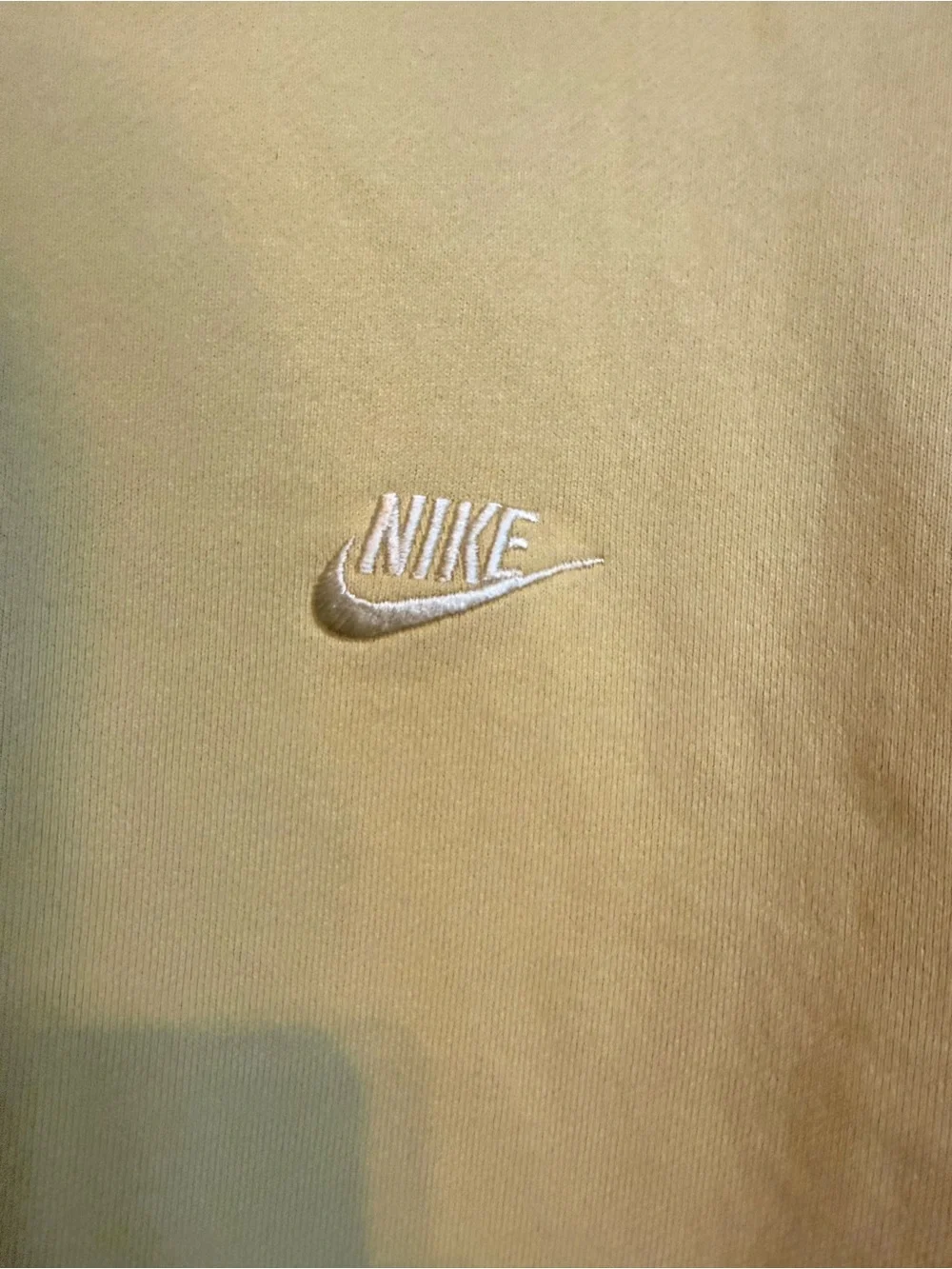 Nike Pale Yellow Pullover Sweatshirt SMALL - Worn Twice
